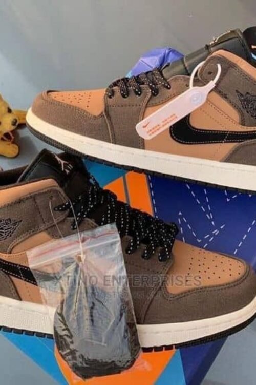 Charlie Fashion Item 68